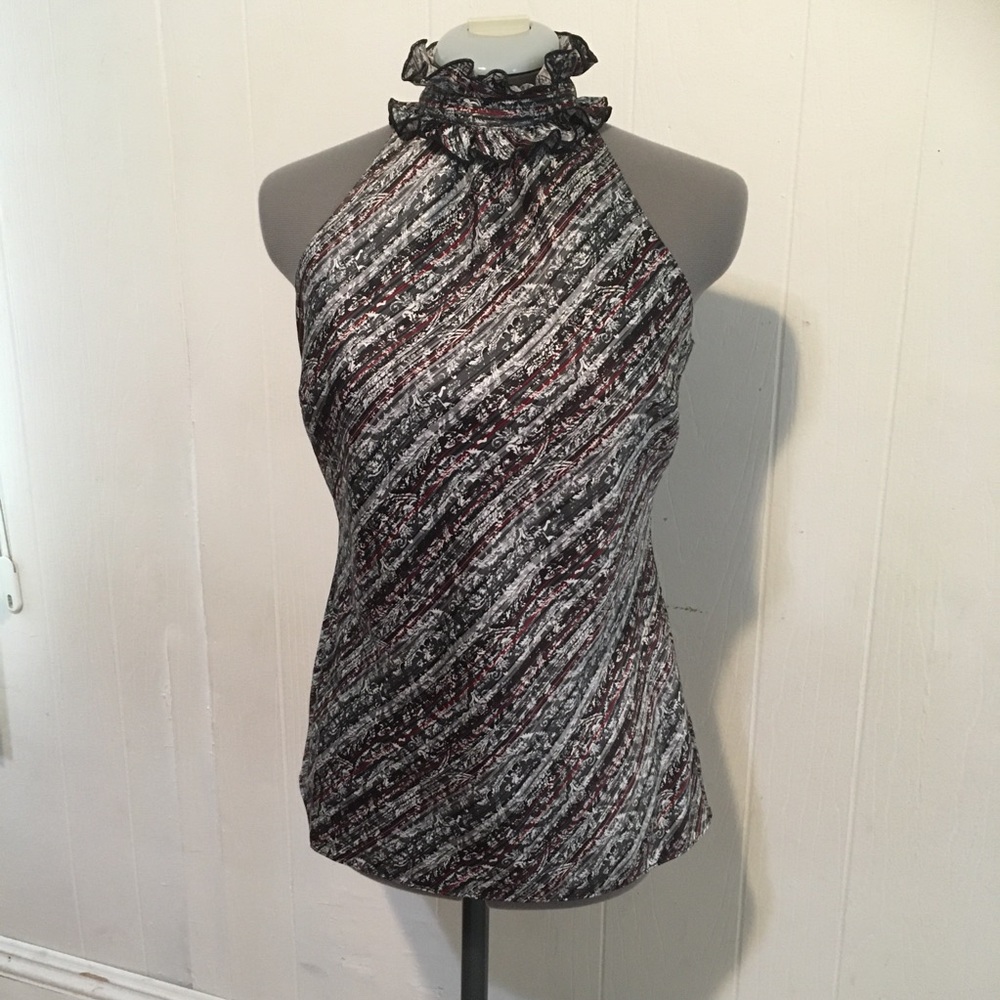 Tape measure Sleeveless mock neck top size 6